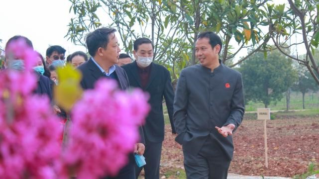 鄂州市2022年中小学劳动教育现场推进工作会在林待秋梧桐湖学校顺利召开(图2)