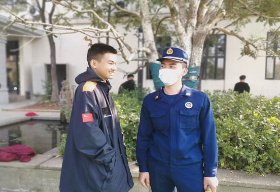1-221110164HKM.jpg